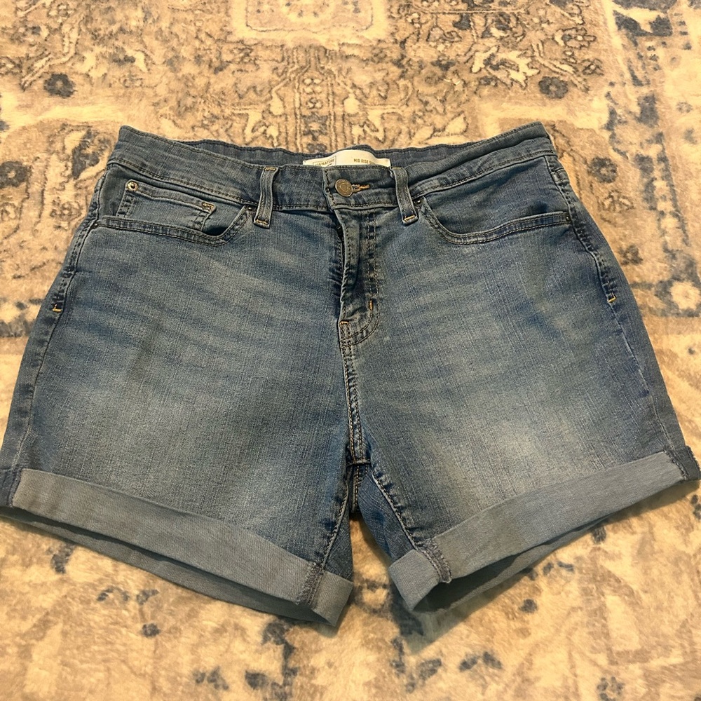 Levi’s Mid Rise Denim Shorts